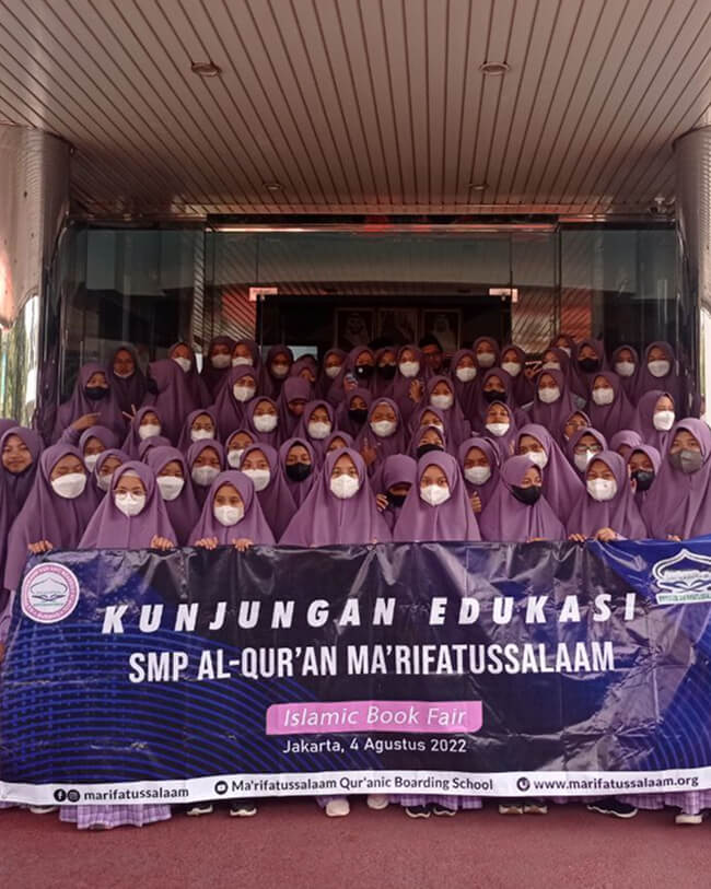 Santri berkunjung ke Universitas Indonesia